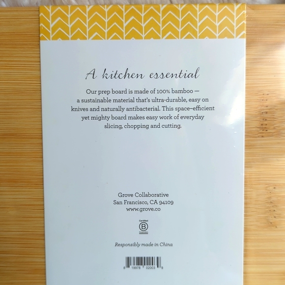 GROVE| Bamboo Prep Board - Picture 3 of 5